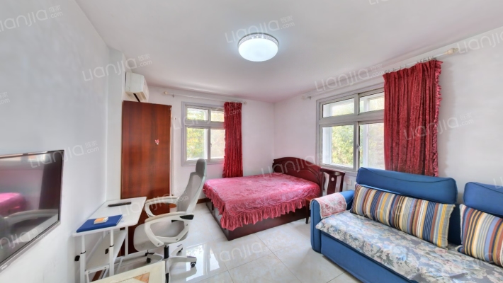 天山里二手房实景图