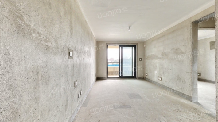 海伦堡逸璟园二手房实景图