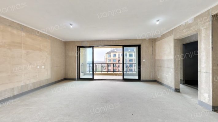 绿城·百合新城二手房实景图