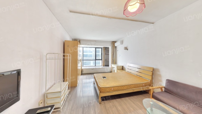 融科三万英尺二手房实景图