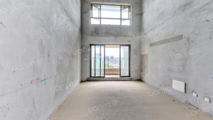 绿地香湖湾6号院二手房实景图