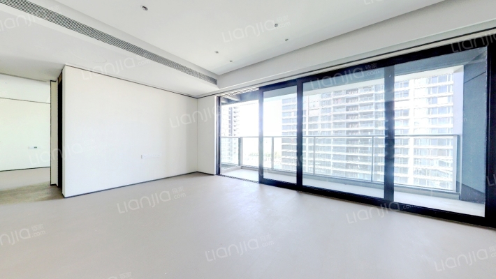 武汉长江中心二手房实景图