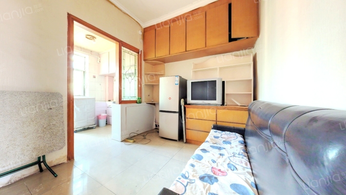 育工街二手房实景图