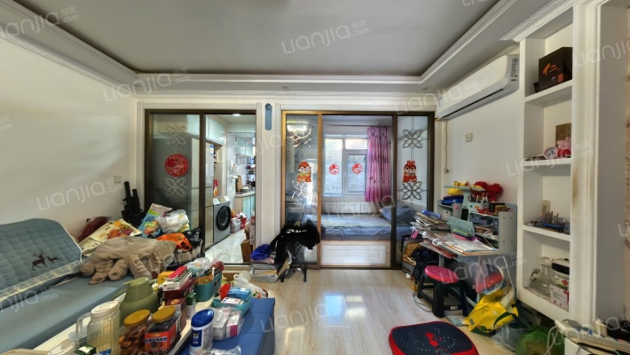 登峰街小区二手房实景图