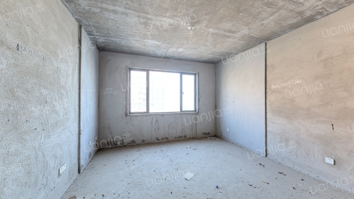 岳华新苑二手房实景图