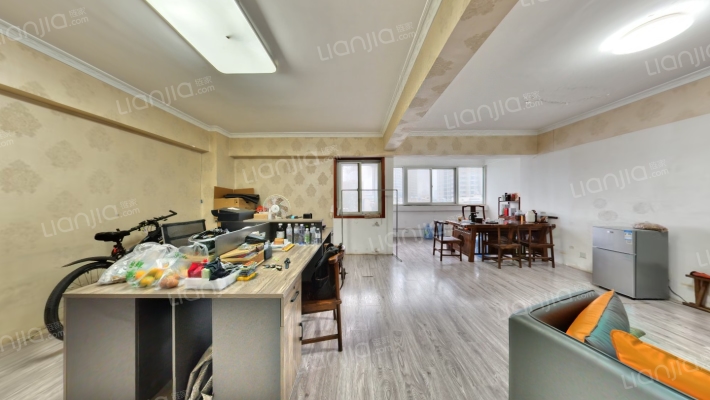 服装中心家属院二手房实景图