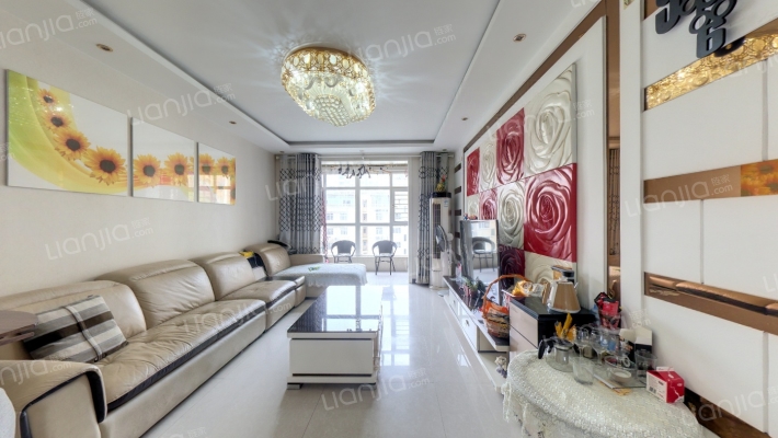 红绳凯旋门70年产权花园洋房社区南北通透大两居-客厅