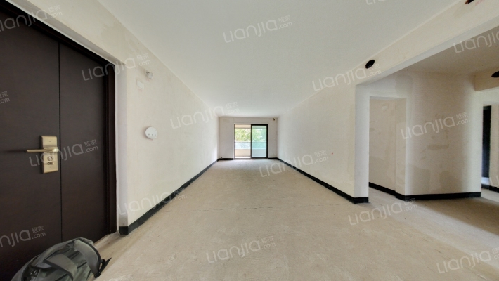 芷岸小区二手房实景图