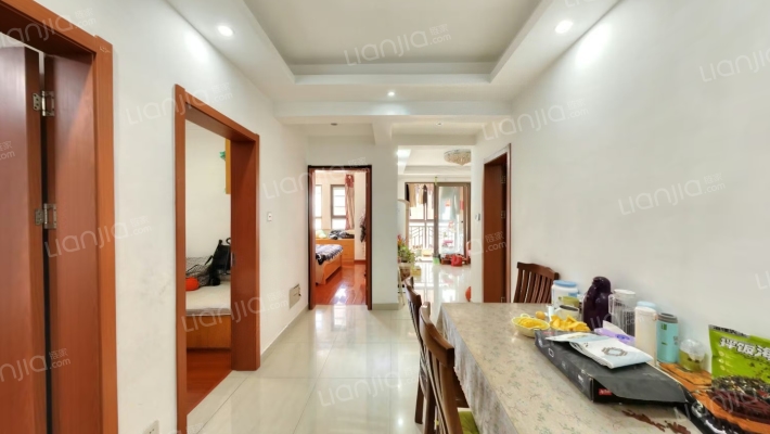 康桥溪岸花园二手房实景图