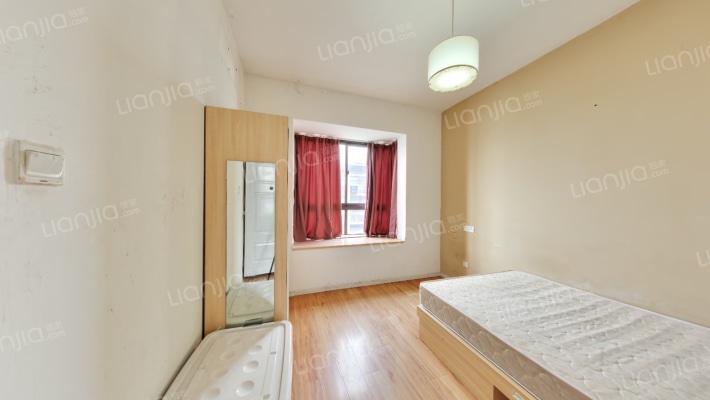 派克公馆二手房实景图