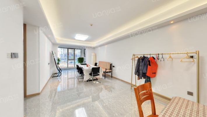 烟台芝罘吾悦广场二手房实景图