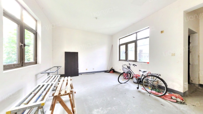 海上湾华庭紫园别墅二手房实景图