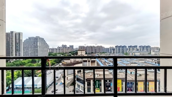广商逸墅一期二手房实景图