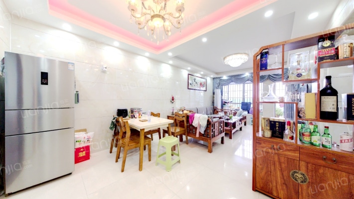 蓝色海岸二手房实景图