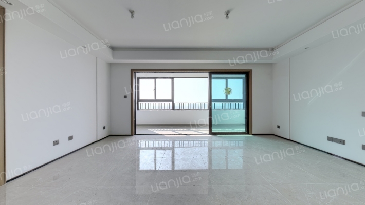 瑰丽江樾苑二手房实景图