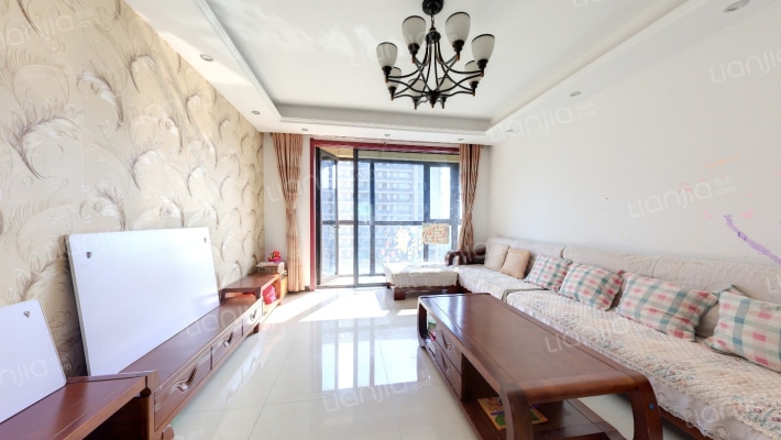 德润绿城百合园二手房实景图