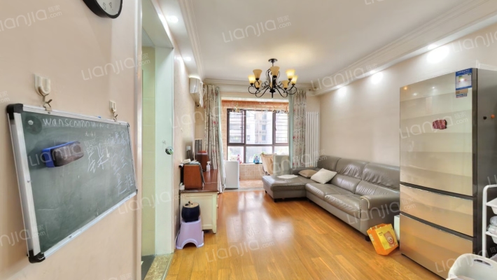 盛润锦绣城东院二手房实景图