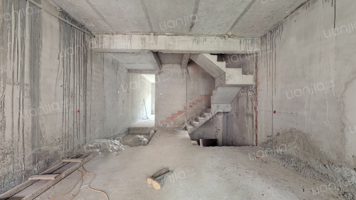 宝嘉花与山二手房实景图