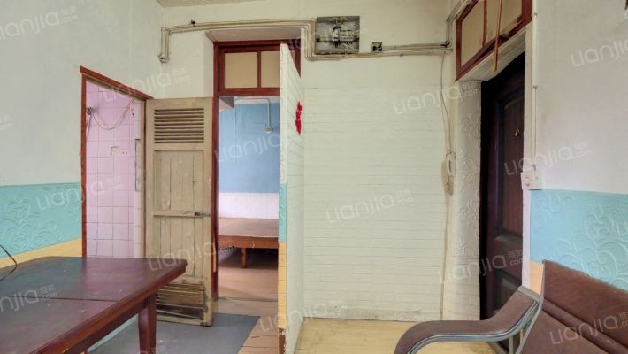 粮食三库宿舍二手房实景图