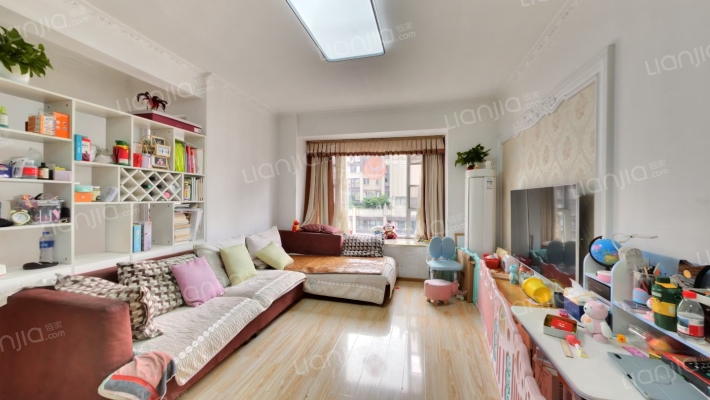 蓝光锦绣城二期二手房实景图