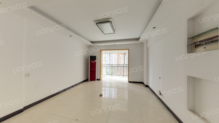 上河国际花园C区二手房实景图