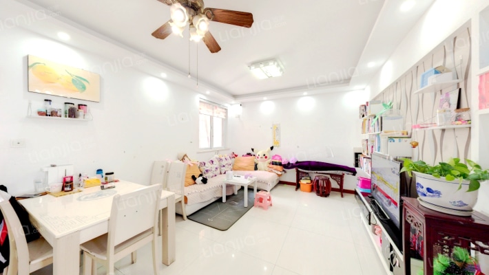 金梅苑二手房实景图