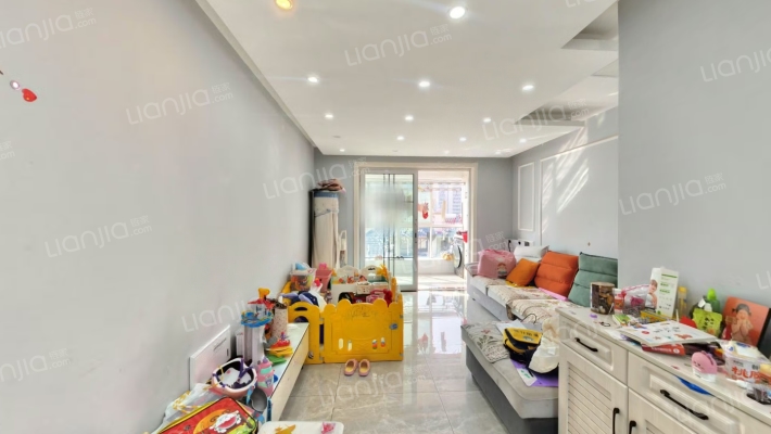 新晨佳苑南区二手房实景图