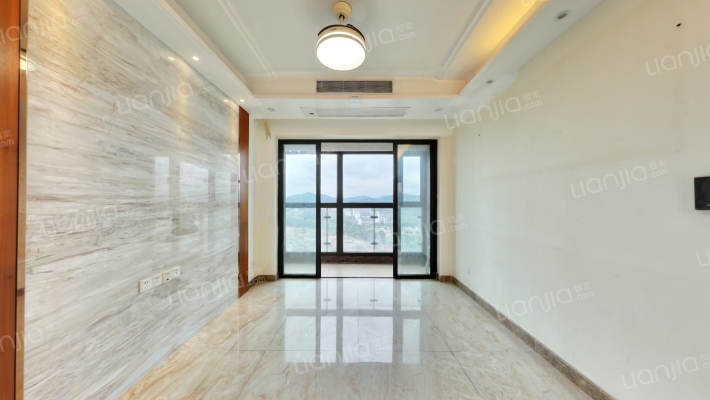 新福港鼎峰二手房实景图