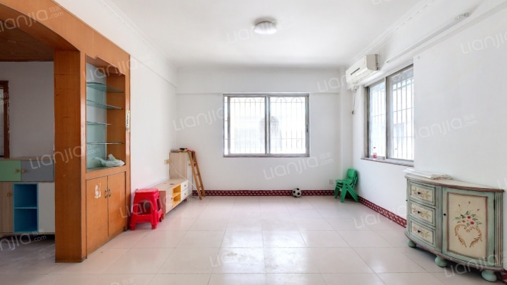 飞机维修公司宿舍二手房实景图