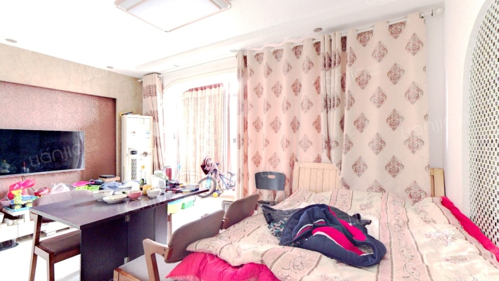 里外滩二手房实景图