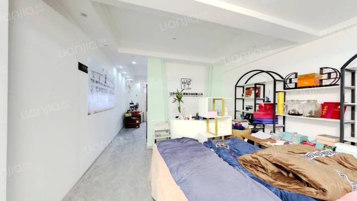 万科洪坊1951二手房实景图