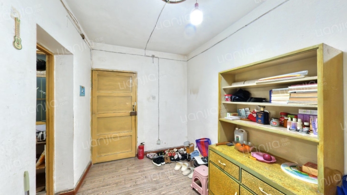 先锋巷12号院二手房实景图