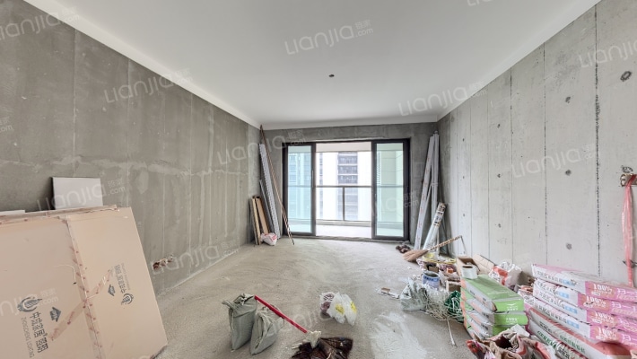 南益·名士豪庭二手房实景图