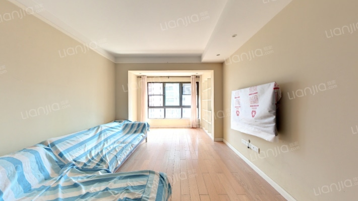 山顶道国宾城二手房实景图