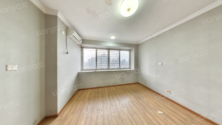 华荣大厦二手房实景图