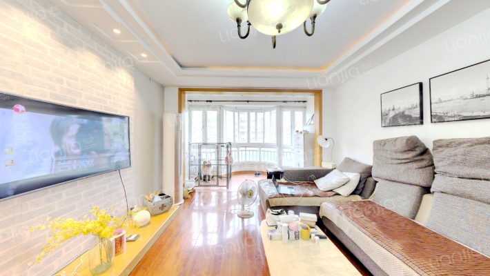 长阳新苑二手房实景图