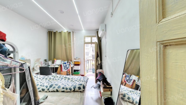 光明新村二手房实景图