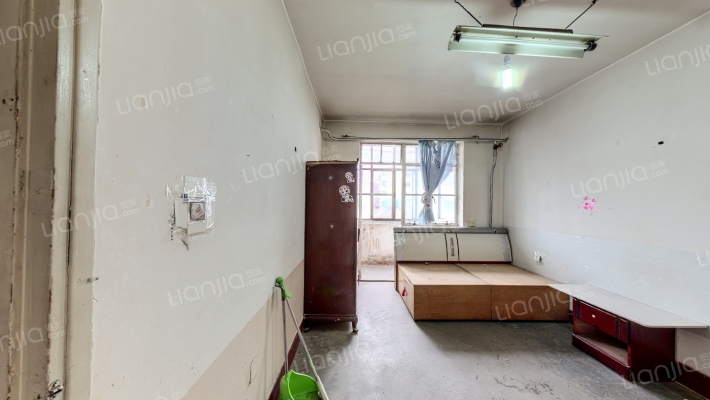 兰州市民族中学家属院二手房实景图