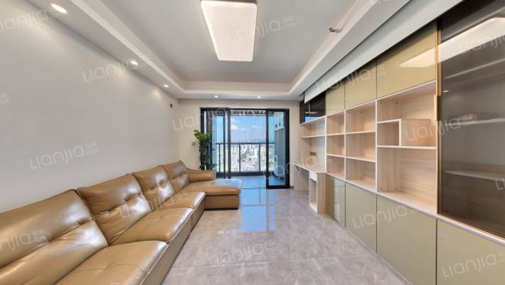 鸿荣源尚峻御园二手房实景图