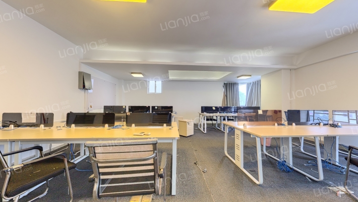 美银大厦二手房实景图