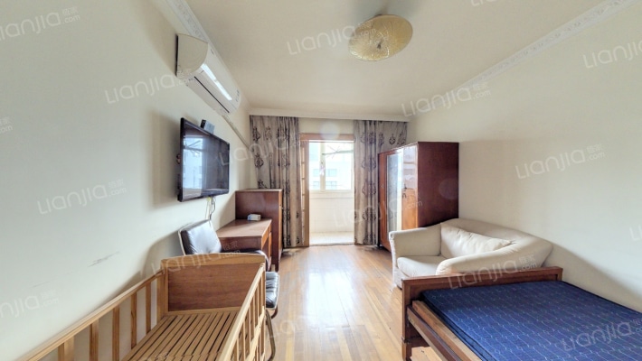 平凉路1850号二手房实景图