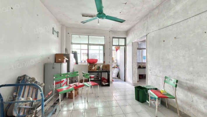 滨海苑二手房实景图