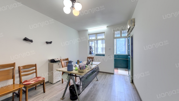 吴牙新村二手房实景图