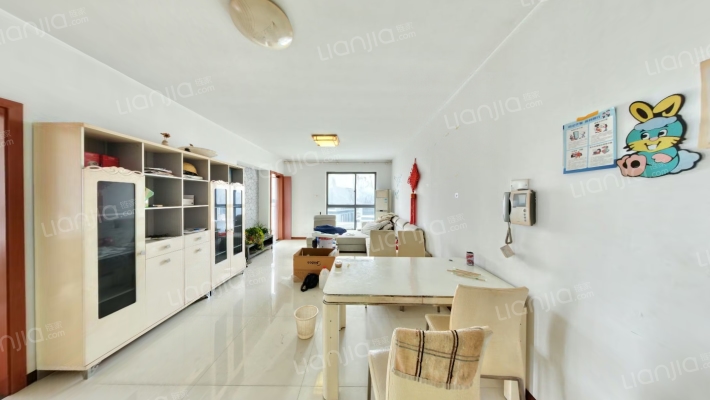 新港公寓(新吴区)二手房实景图