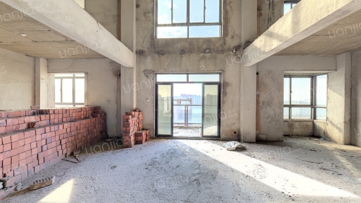 擎天悦海豪庭二手房实景图