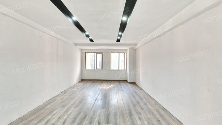 摩天一号二手房实景图