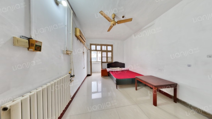 海滩街一号院二手房实景图