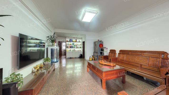 华泰新邨二手房实景图