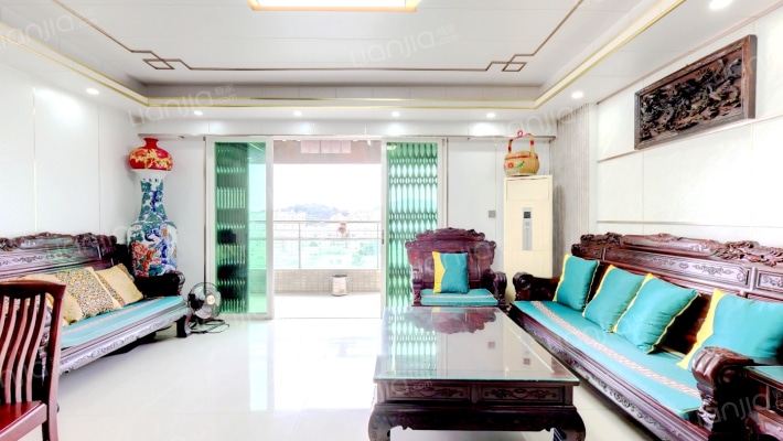 逸翠华庭二期二手房实景图