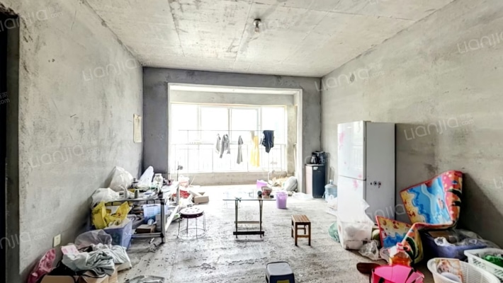 华夏名苑小区二手房实景图